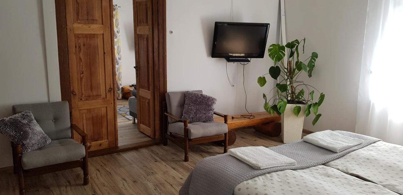 Appartement Dom Do Wynajecia Bocianie Gniazdo à Augustów Extérieur photo